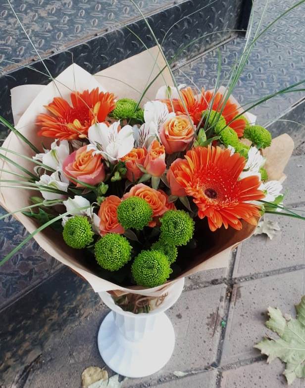 Букет цветов из: Герберы, Хризантемы, Альстромерии и Розы в Дементьево