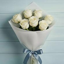 Букет 7 Белых роз Эдлесс Лав в Дементьево