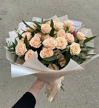 Букет Кремовые розы Латте в Дементьево
