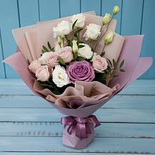 Букет цветов из:  Розы и Лизиантусы в Дементьево