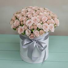 Цветочная композиция из Розы в шляпной коробке #REPLACE_PRED# Дементьево