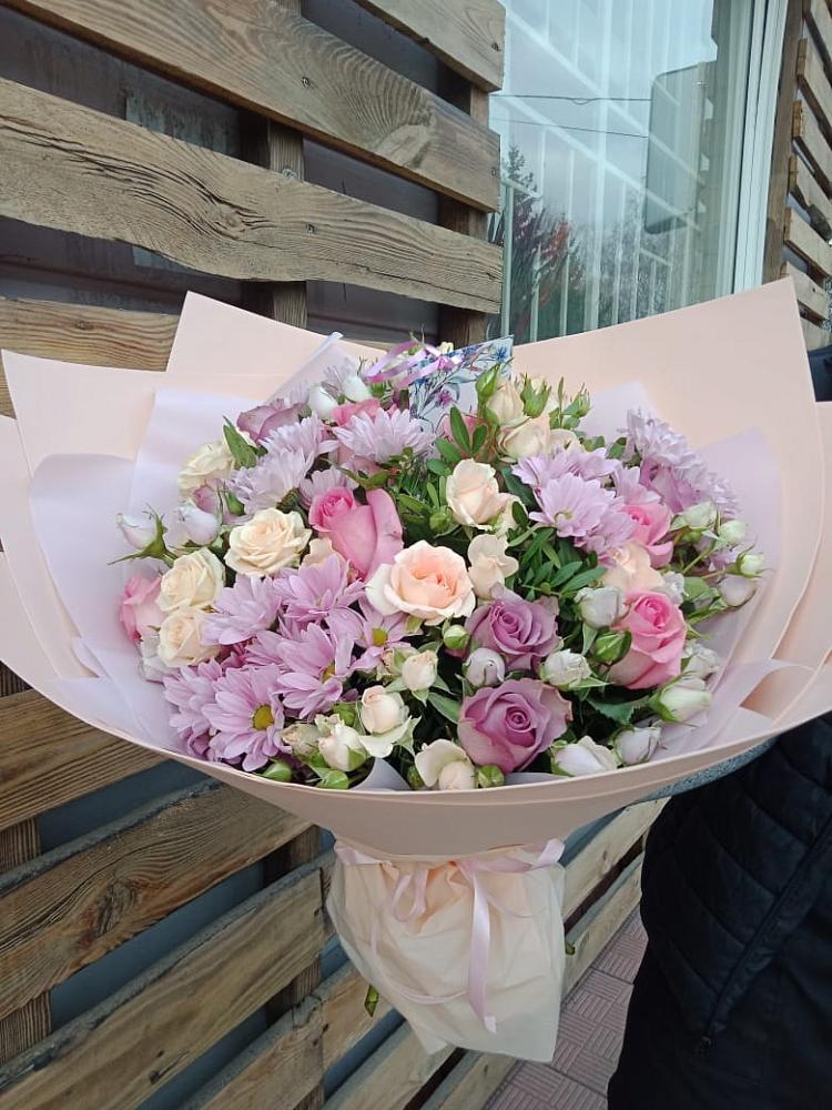 Букет цветов из: Розы и Хризантемы в Дементьево