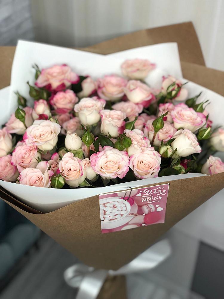 Букет цветов из: Розы в Дементьево