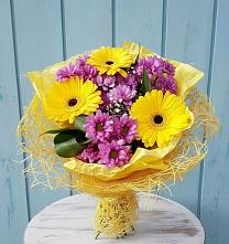 Букет цветов из:  Хризантемы и Герберы в Дементьево