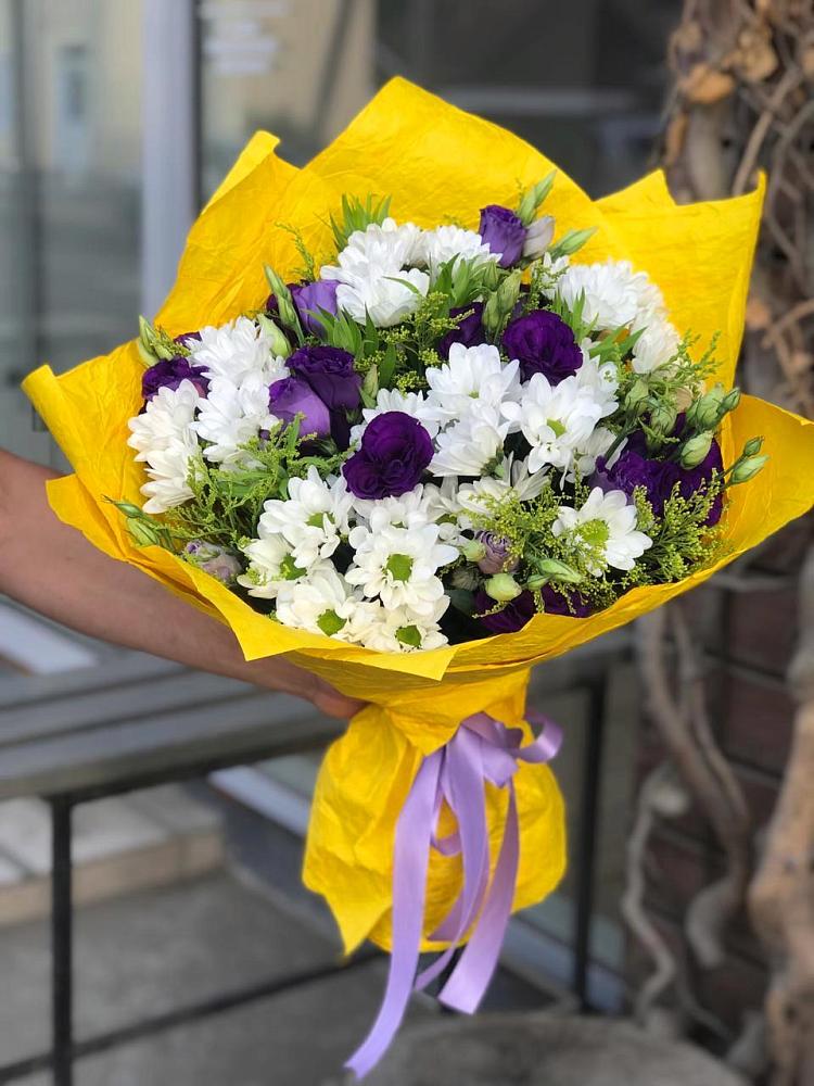 Букет цветов из: Ирисы, Хризантемы и Ромашки в Дементьево