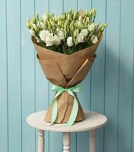 Букет цветов из:  Лизиантусы в Дементьево