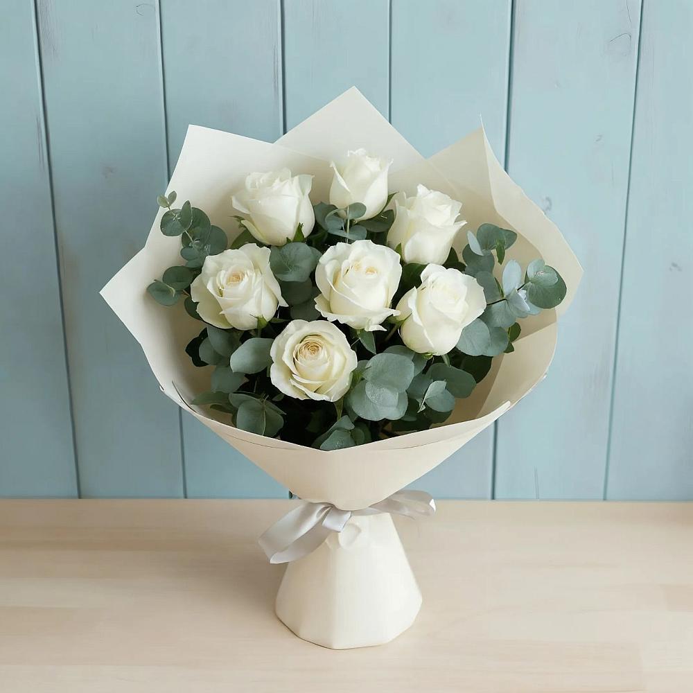 Букет Белые розы в Эвкалипте в Дементьево