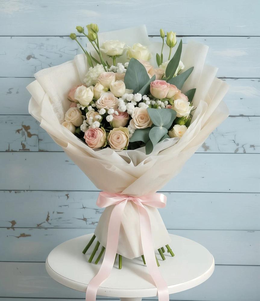 Букет цветов из: Розы и Лизиантусы в Дементьево