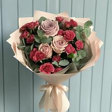 Букет цветов из:  Гвоздики и Розы в Дементьево